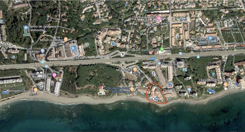 Beachfront Penthouse Apartment With Large Terrace And Breathtaking Sea Views Close To Marbella Spain Sitio de Calahonda Bagian luar foto